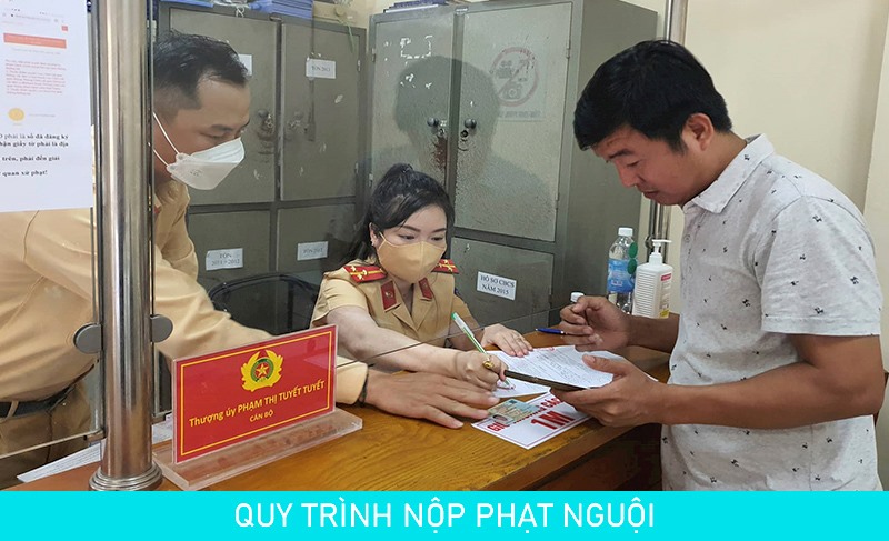 ​Người vi phạm nộp phạt nguội tại Phòng CSGT tỉnh Nghệ An
