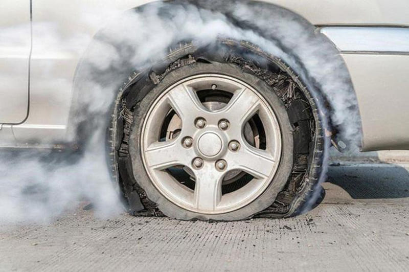 ​Các trường hợp được hưởng bảo hiểm khi xe nổ lốp