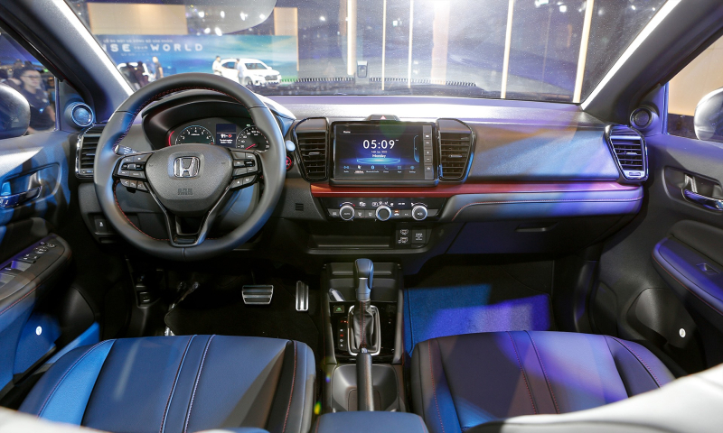 Thiết kế nội thất đẹp mướt amts của Honda City phiên bản RS