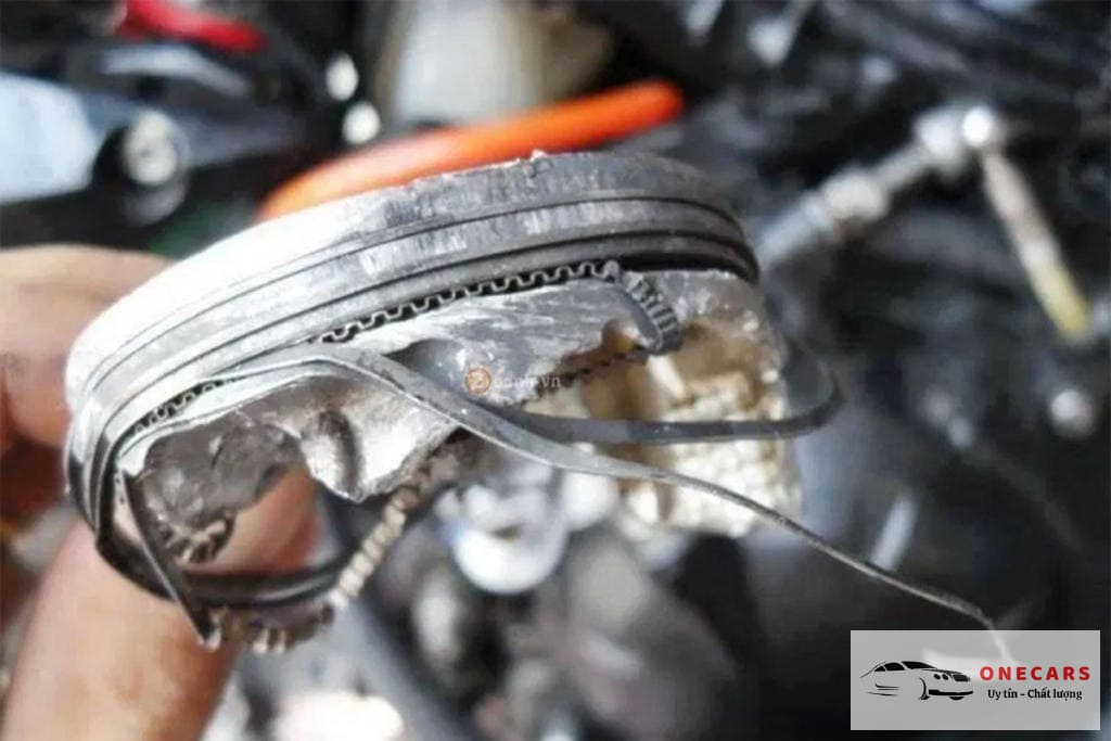 ​Cách xử lý xe ô tô khi bị bó máy là buộ phải đem đi sửa chữa, bảo dưỡng